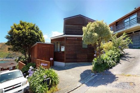 Photo of property in 5 Dennis Way, Island Bay, Wellington, 6023