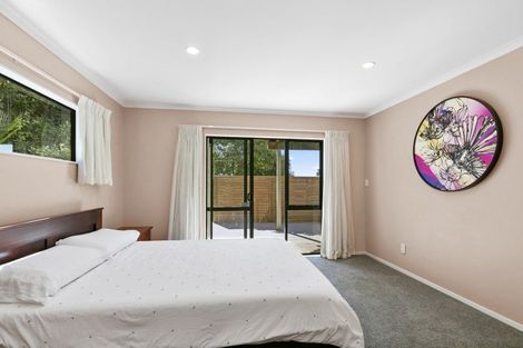 Photo of property in 4 Tui Terrace, Tawa, Wellington, 5028