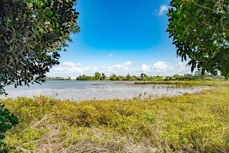 Photo of property in 7 Riverina Avenue, Pakuranga, Auckland, 2010