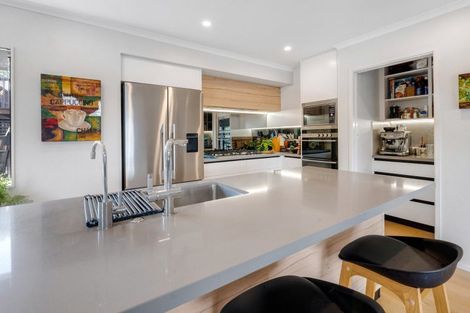 Photo of property in 1/56 Aberfeldy Avenue, Highland Park, Auckland, 2010