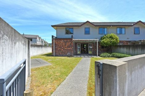 Photo of property in 64 Evergreen Crescent, Trentham, Upper Hutt, 5018