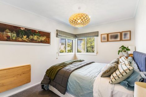 Photo of property in 2/16 Kenmure Avenue, Forrest Hill, Auckland, 0620