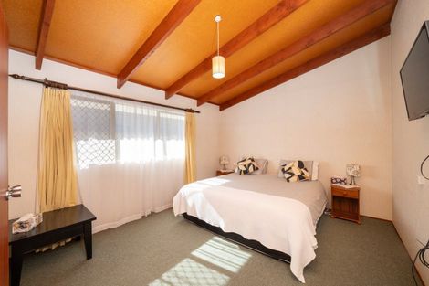 Photo of property in 8/10 Clifton Road, Haumoana, 4102