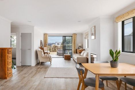 Photo of property in Waterview Estate, 8/4 Greystone Place, Omokoroa, 3114