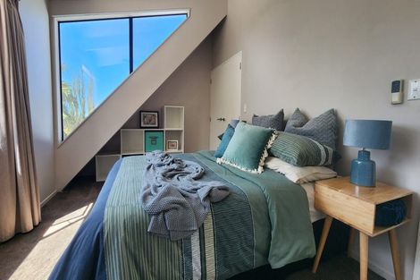 Photo of property in 1/20 Reynolds Place, Torbay, Auckland, 0630