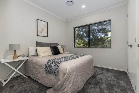Photo of property in 2a Hughs Way, Flat Bush, Auckland, 2019