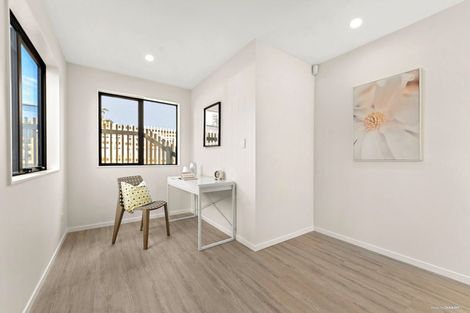 Photo of property in 30b Tudor Road, Henderson, Auckland, 0610