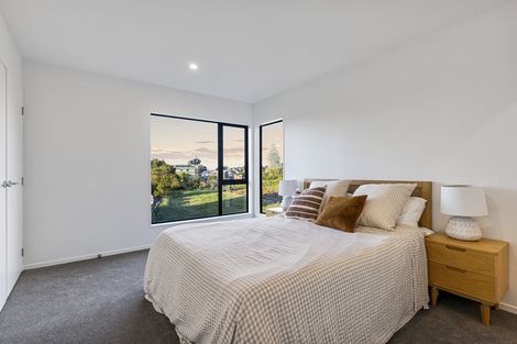Photo of property in 18 Ara Mara Hua, Henderson, Auckland, 0612