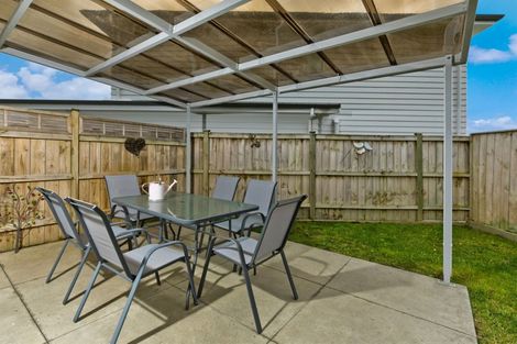 Photo of property in 2 Vincent Mcgrath Crescent, Swanson, Auckland, 0614