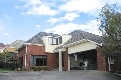Photo of property in 1/3 Veagh Place, Highland Park, Auckland, 2010