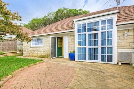 Photo of property in 4/2 Tampin Road, Hillpark, Auckland, 2102