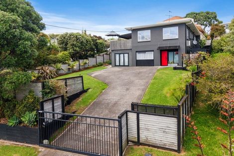 Photo of property in 1/18 Mizpah Road, Torbay, Auckland, 0630