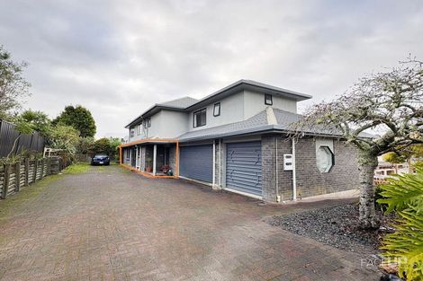 Photo of property in 128 Wiseley Road, West Harbour, Auckland, 0618
