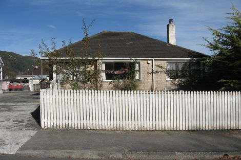 Photo of property in 84 Kowhai Street, Naenae, Lower Hutt, 5011