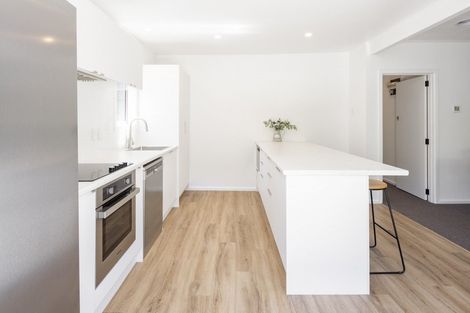 Photo of property in 33 Coote Road, Bluff Hill, Napier, 4110