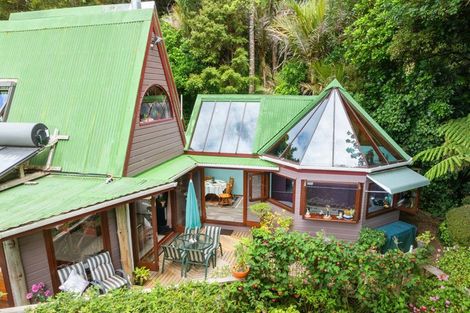 Photo of property in 27a Tane Road, Laingholm, Auckland, 0604