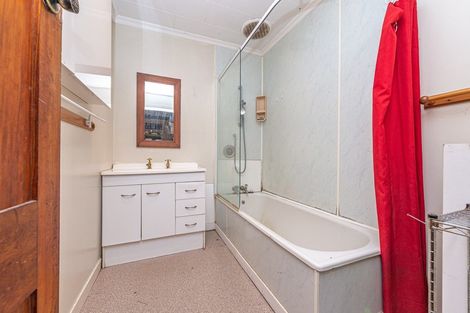 Photo of property in 10 Brunswick Road, Aramoho, Whanganui, 4500