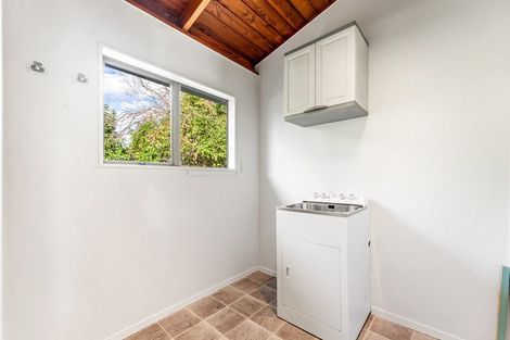 Photo of property in 16 Dobell Road, Stanmore Bay, Whangaparaoa, 0932