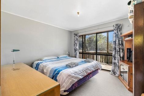 Photo of property in 2a Parklands Avenue, Swanson, Auckland, 0612