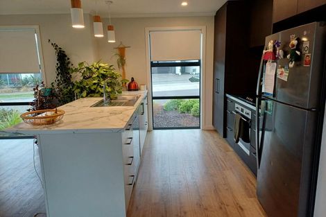 Photo of property in 33 Huntaway Close, Stoke, Nelson, 7011