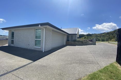 Photo of property in 24 Rochfort Crescent, Pyes Pa, Tauranga, 3112