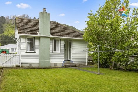 Photo of property in 8 Heath Street, Wainuiomata, Lower Hutt, 5014