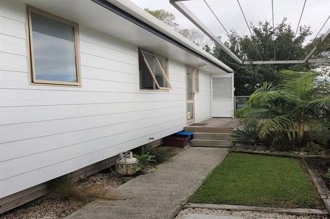 Photo of property in 5 South Road, Waipu, 0510