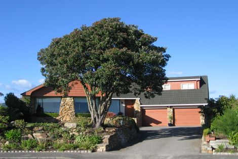 Photo of property in 26 Sunset Terrace, Waikanae Beach, Waikanae, 5036