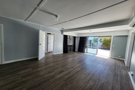 Photo of property in 15 Queen Street, Winton, 9720