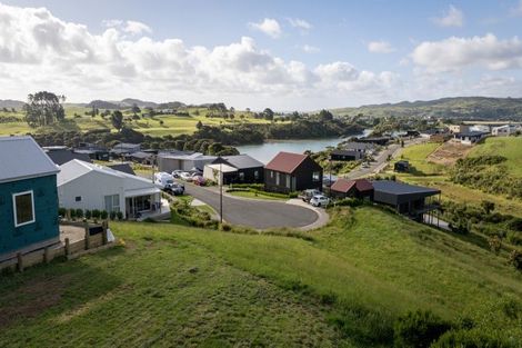 Photo of property in 6 Koromiko Lane, Raglan, 3225
