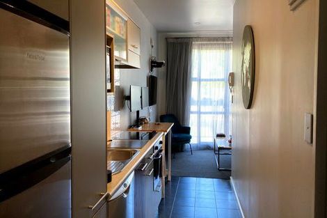 Photo of property in Atrium Towers, 4n/154 The Terrace, Wellington Central, Wellington, 6011