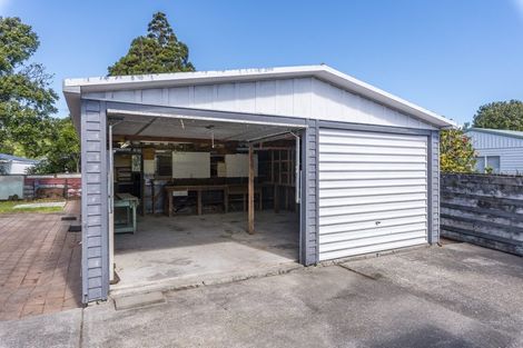 Photo of property in 24 Makarini Street, Paraparaumu, 5032