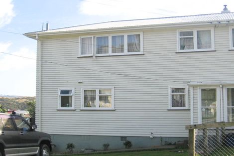 Photo of property in 3a-3b Devon Place, Cannons Creek, Porirua, 5024