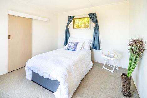 Photo of property in 13 Harbour View Road, Omokoroa, 3114