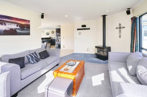 Photo of property in 14 Pascoe Drive, Woodend, 7610