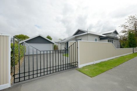 Photo of property in 124 Purchas Street, Edgeware, Christchurch, 8013