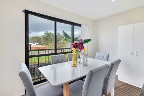 Photo of property in 23/5 Perekia Street, Albany, Auckland, 0632