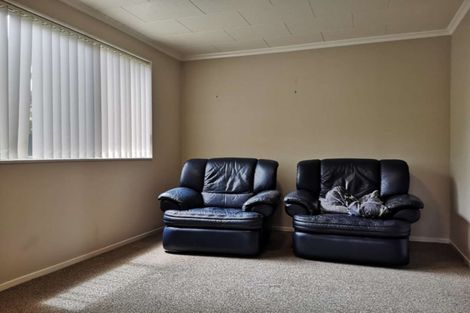 Photo of property in 24 Oakmont Place, Wattle Downs, Auckland, 2103