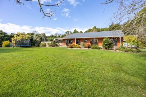 Photo of property in 692 Wayby Station Road, Wellsford, 0972