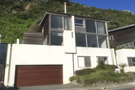 Photo of property in 28 Owhiro Bay Parade, Owhiro Bay, Wellington, 6023