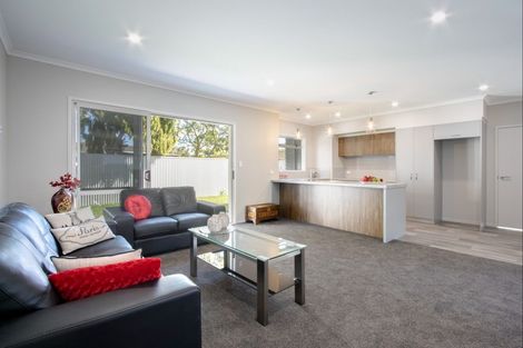 Photo of property in 28a Clarence Cox Crescent, Pirimai, Napier, 4112