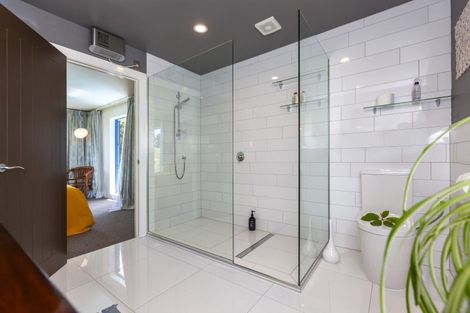 Photo of property in 105 Waterfall Road, Paraparaumu, 5032