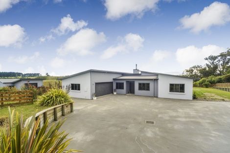 Photo of property in 45e Briarwood Road, Kelvin Grove, Palmerston North, 4470