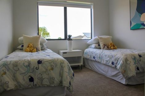 Photo of property in 9 Pepene Avenue, Takanini, 2112