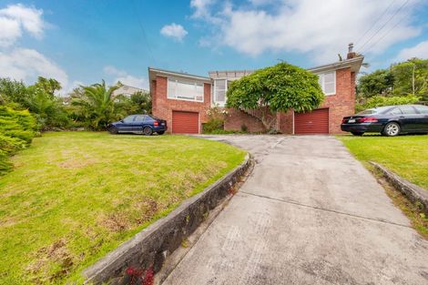 Photo of property in 10 Woodward Avenue, Mangere Bridge, Auckland, 2022