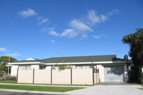 Photo of property in 15 Osier Road, Greenmeadows, Napier, 4112