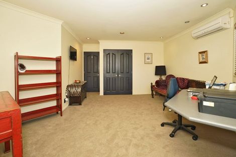 Photo of property in 21 Glen Cree Avenue, Rototuna, Hamilton, 3210