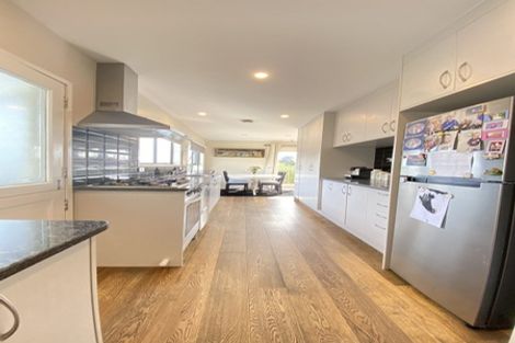 Photo of property in 9 Dalwhinnie Parade, Highland Park, Auckland, 2010