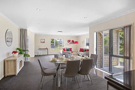 Photo of property in 87b Wallace Road, Mangere Bridge, Auckland, 2022