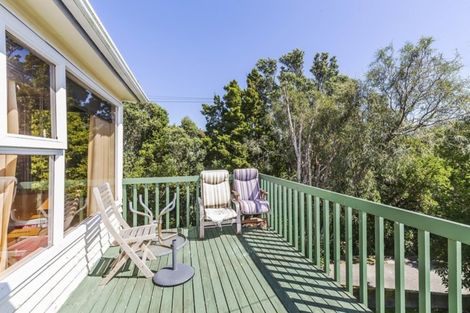 Photo of property in 69 Kahu Road, Paremata, Porirua, 5024